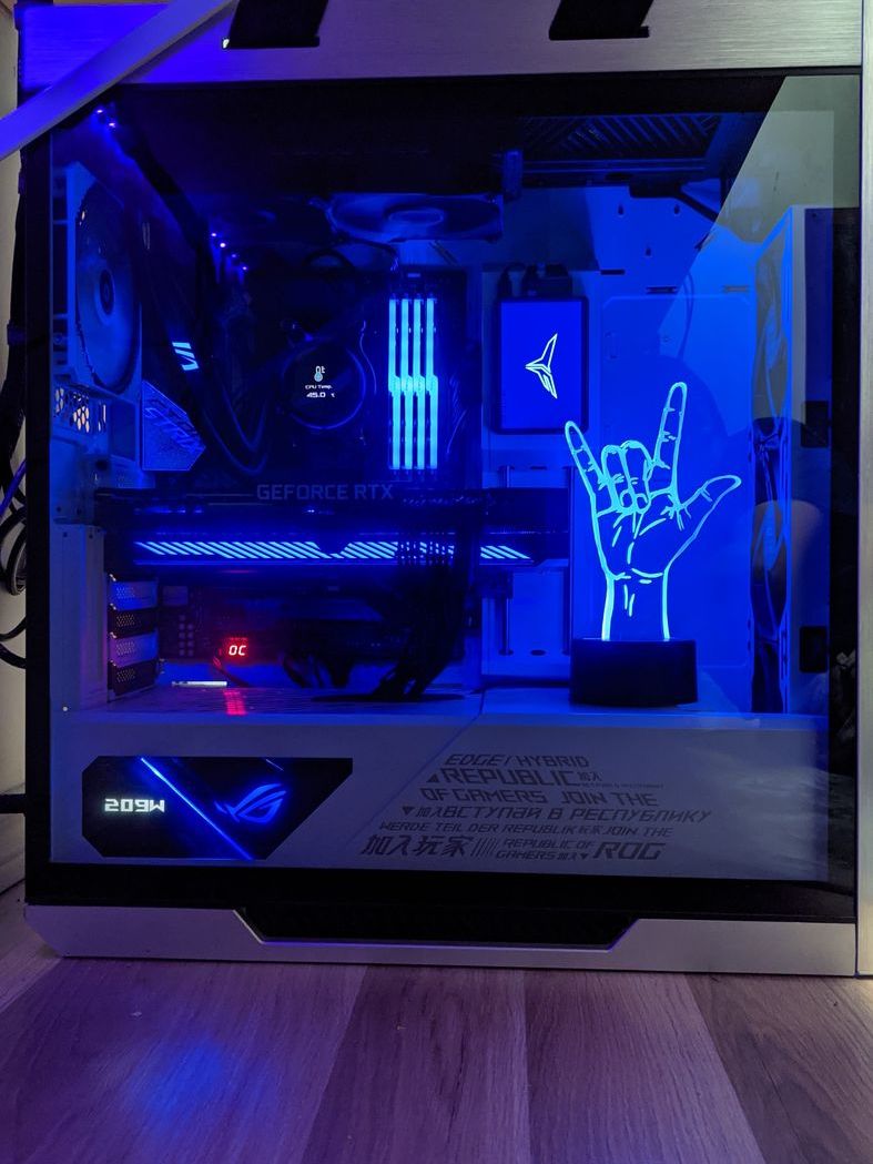 Ordinateur monté par Québec-Hitech : Rogbox v.2