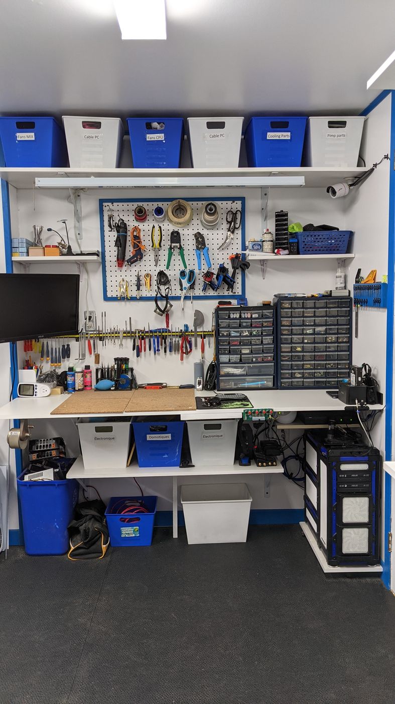 Le labo de Québec-Hitech à Saint-Alexis-des-Monts